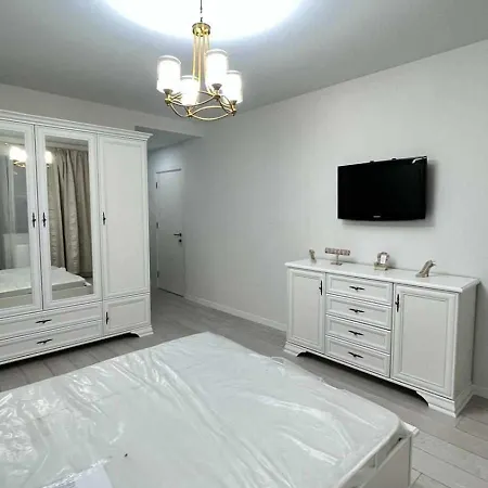 דירה Apartament 3 Nou *